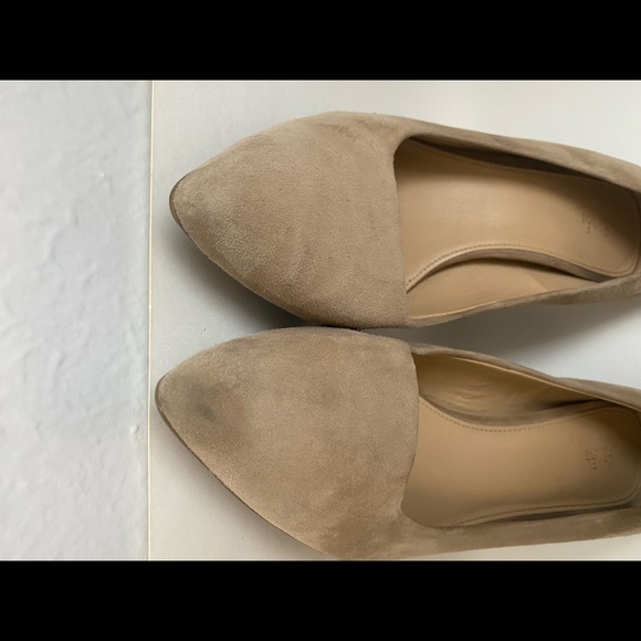 Michael Kors Beige Suede Closed Pointy Toe Suede Heels 3.5inc SZ 9.5 - Picture 9 of 10